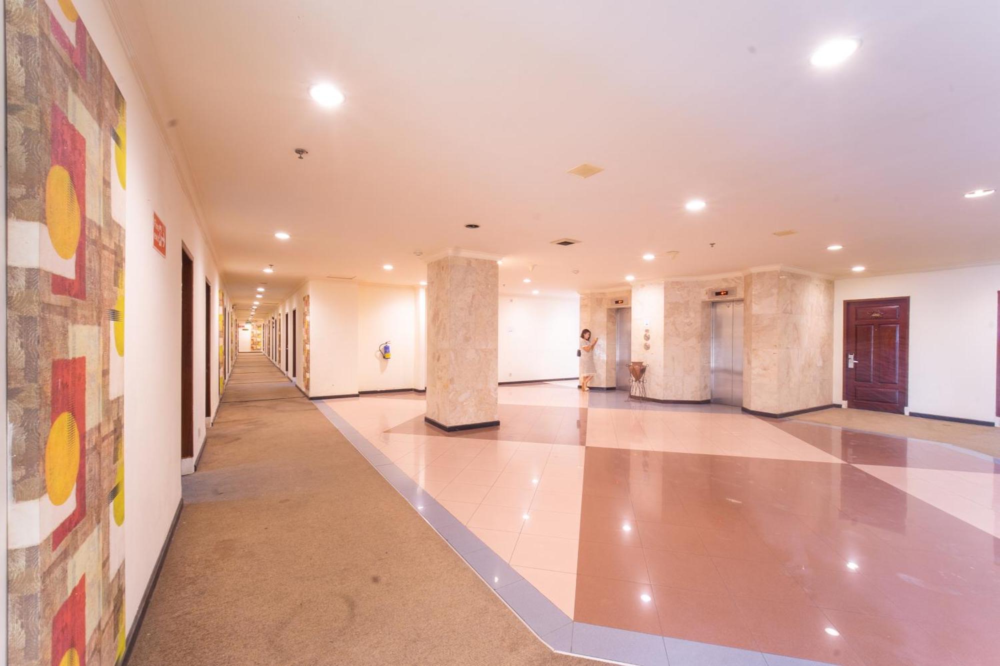 Adika Hotel Bahtera Klandasan Kecil エクステリア 写真