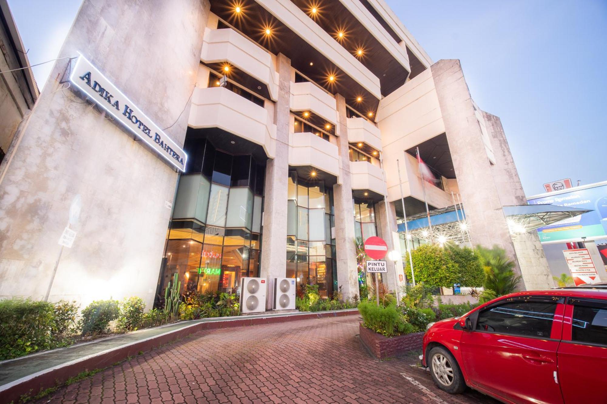 Adika Hotel Bahtera Klandasan Kecil エクステリア 写真