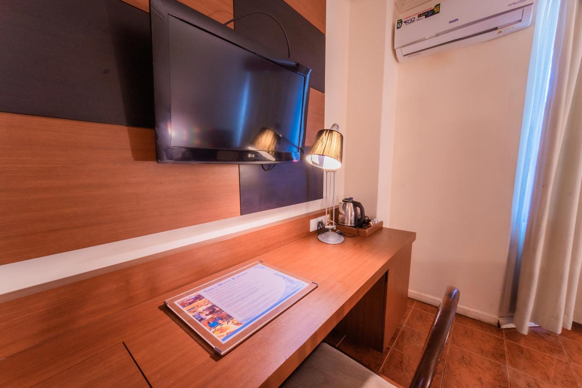 Adika Hotel Bahtera Klandasan Kecil エクステリア 写真