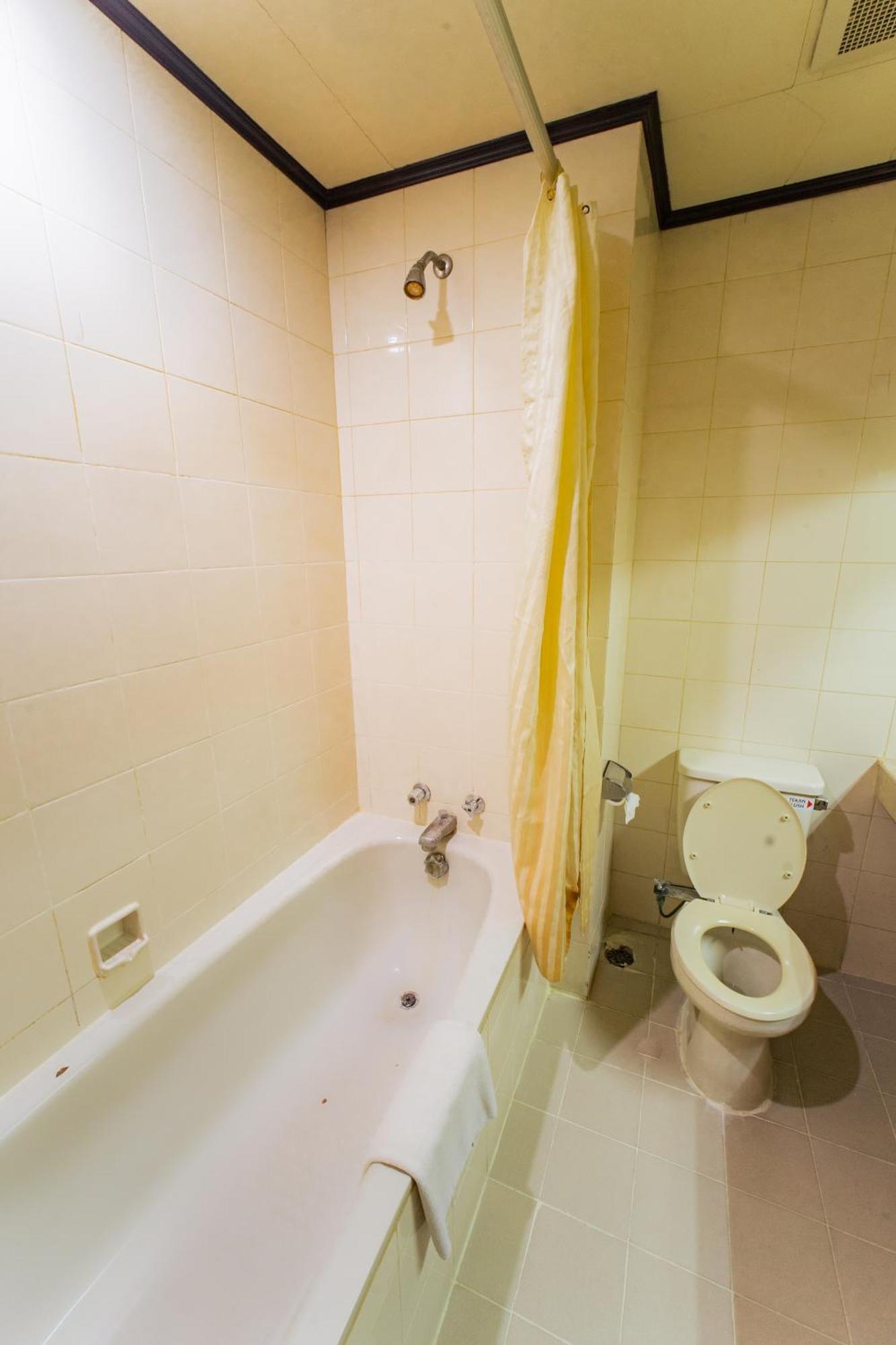 Adika Hotel Bahtera Klandasan Kecil エクステリア 写真