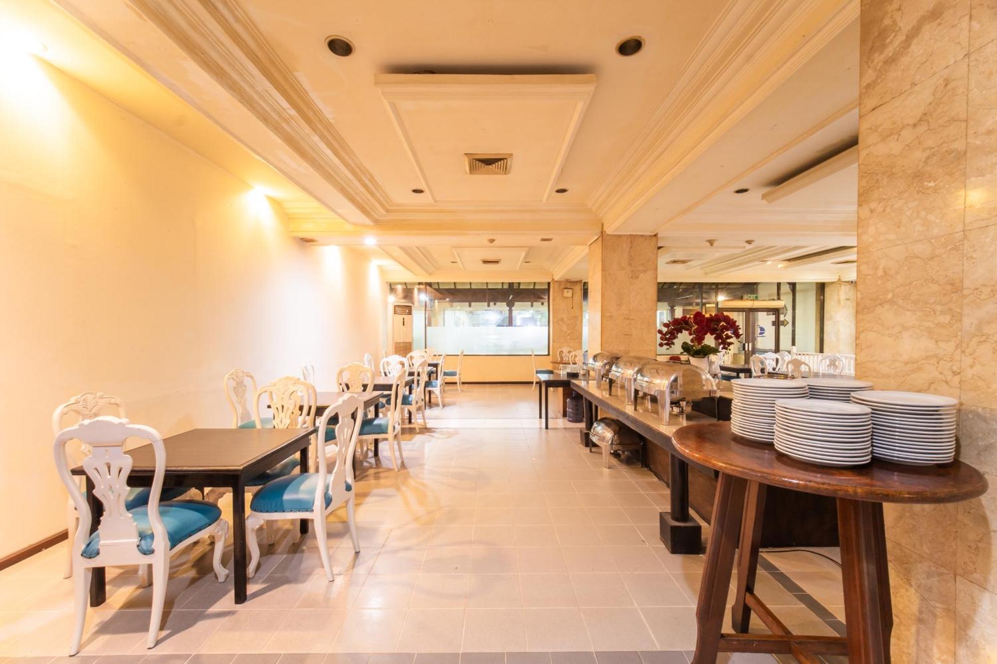 Adika Hotel Bahtera Klandasan Kecil エクステリア 写真
