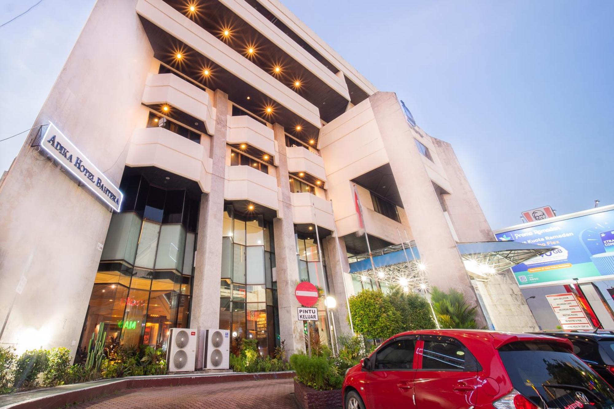 Adika Hotel Bahtera Klandasan Kecil エクステリア 写真